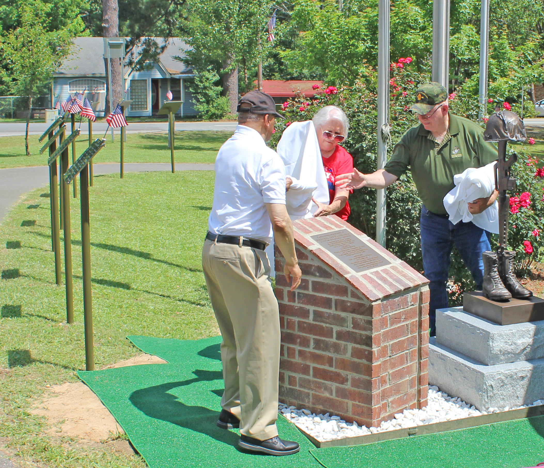 Unveiling in Veteran's Park