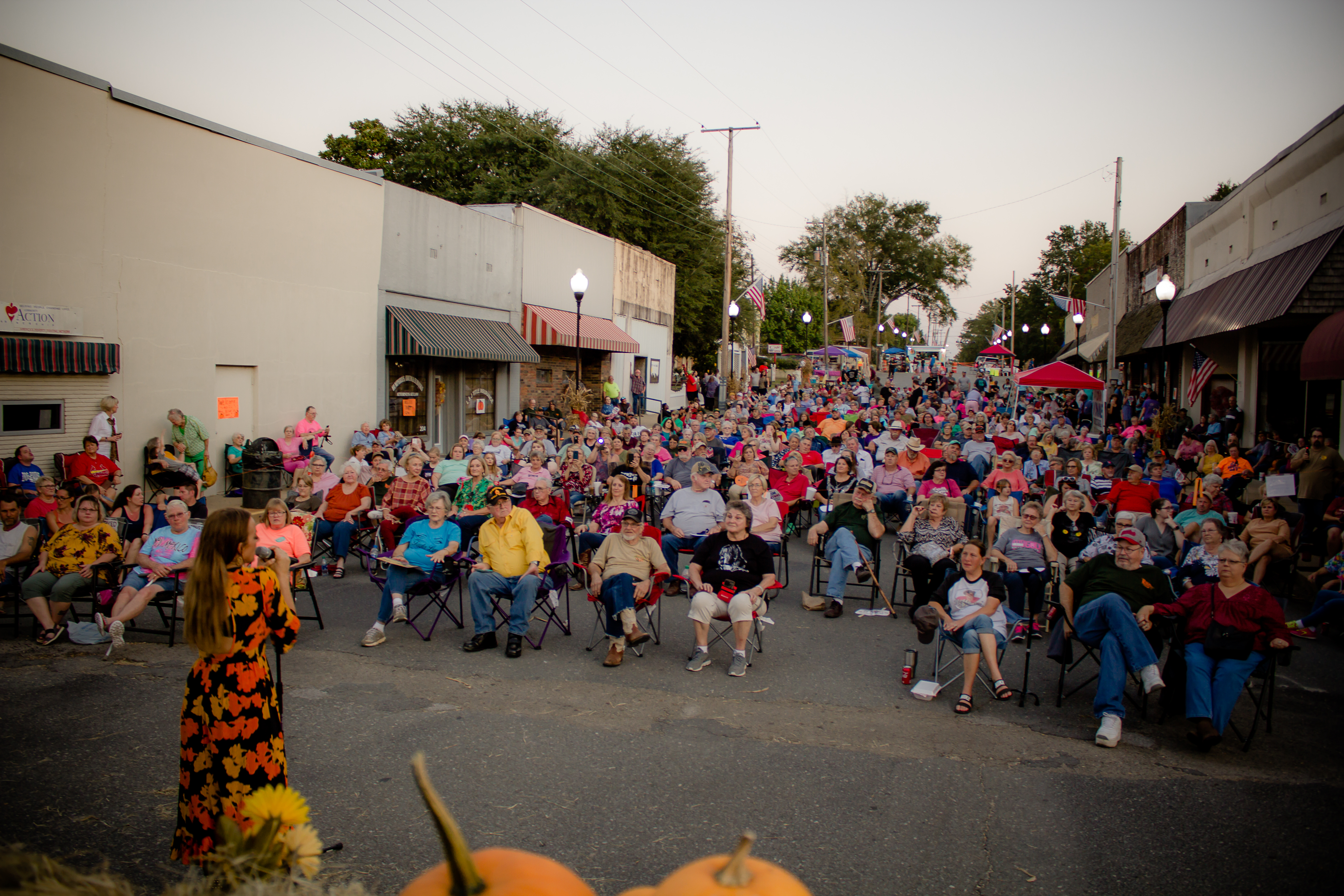 BIG CROWD FOR RISON IN THE FALL - Tayla Lynn, granddaughter of country music legend Loretta Lynn, performs before hundreds gathered in the 200 block of Main Street in downtown Rison for the 30th anniversary of the Rison in the Fall Festival in 2019. This was the first festival where the focus began transitioning to an entertainment-themed event. An estimated crowd of 2,000 attended last year’s festival. (File photo)