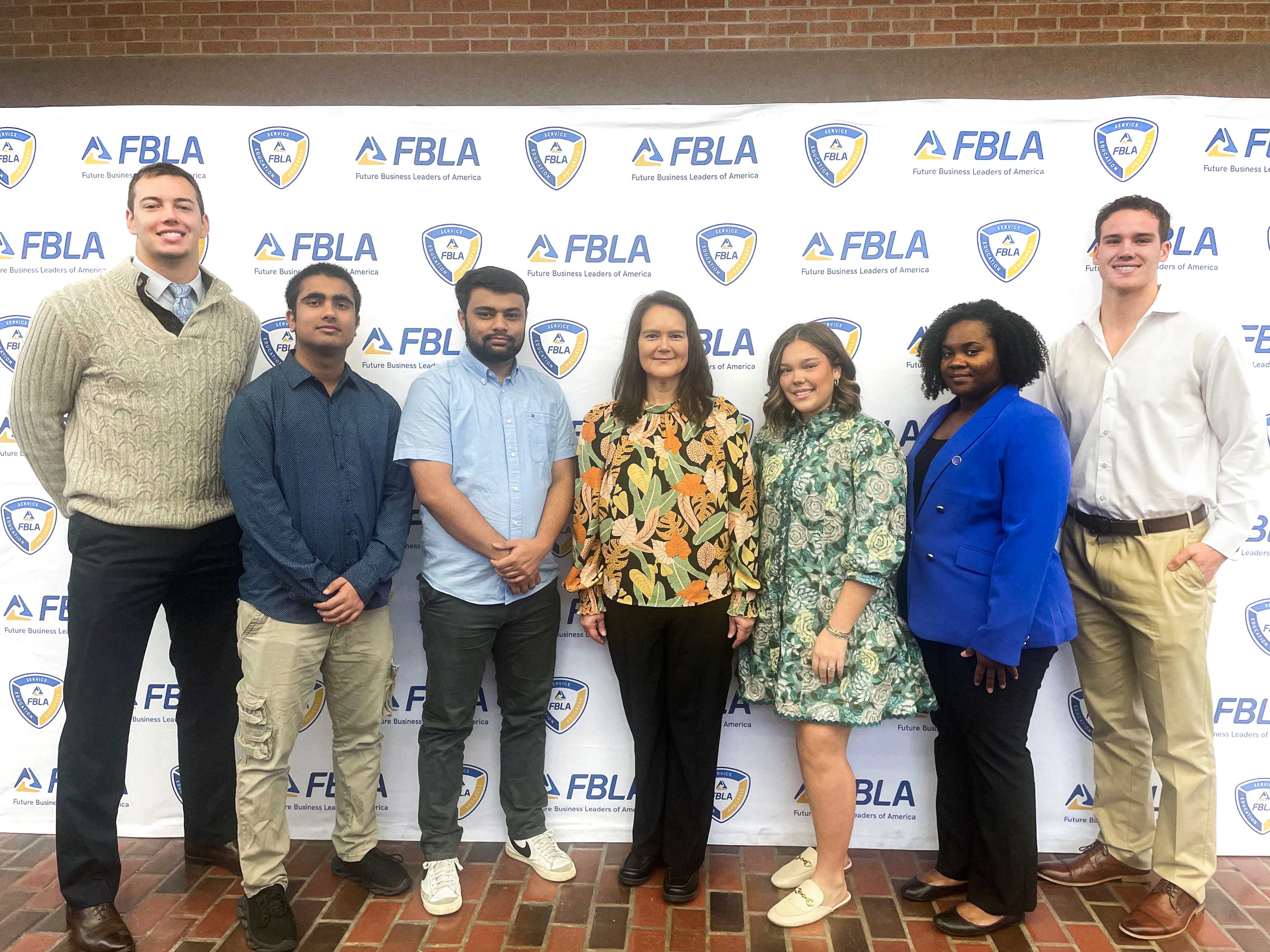 UAM Students Serve as Judges in Regional FBLA Competition
