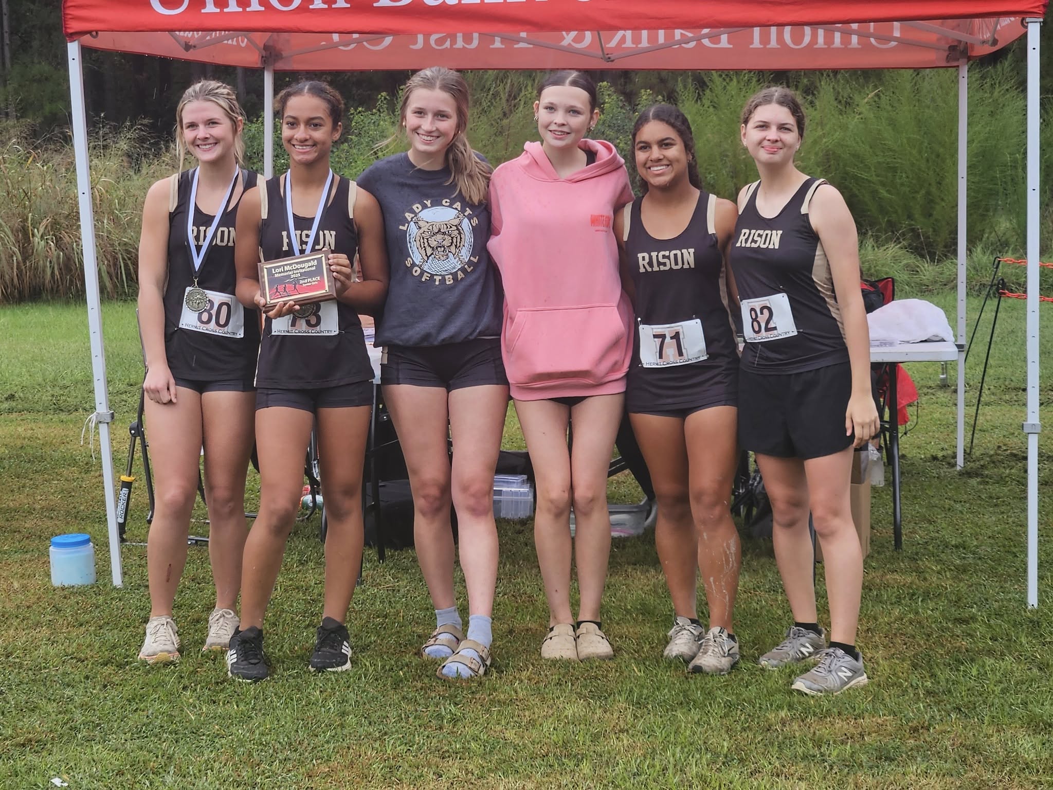 Pictured at the Invitational at Moro Bay (left to right): Riley Hyatt, Jazlyn Price, Haven Simpson, Allie Bennett, Hagen Price and Taylor Murdock. 