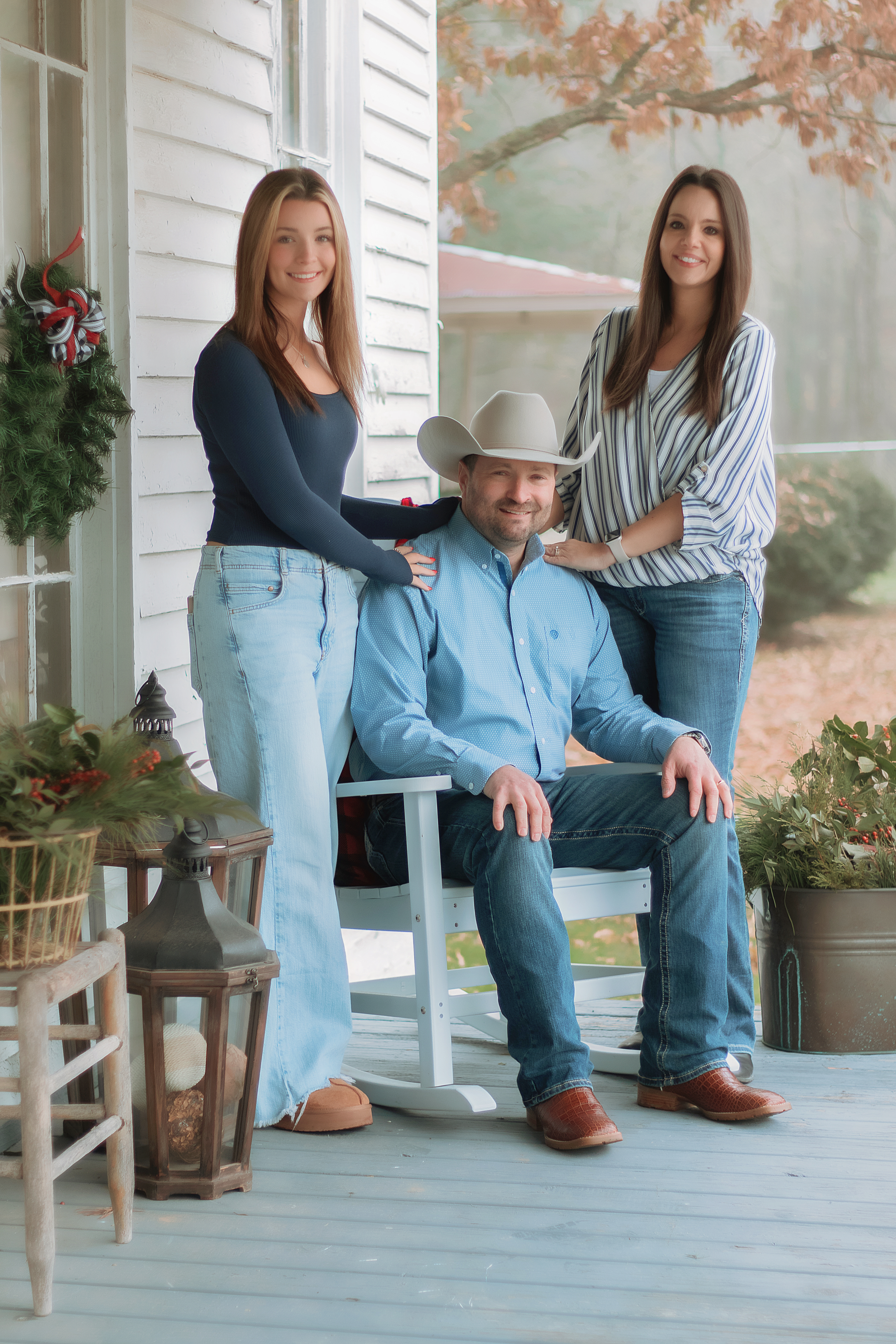 Keden Shrum (center) with daughter Ragan (left)  and wife Chandra (right)