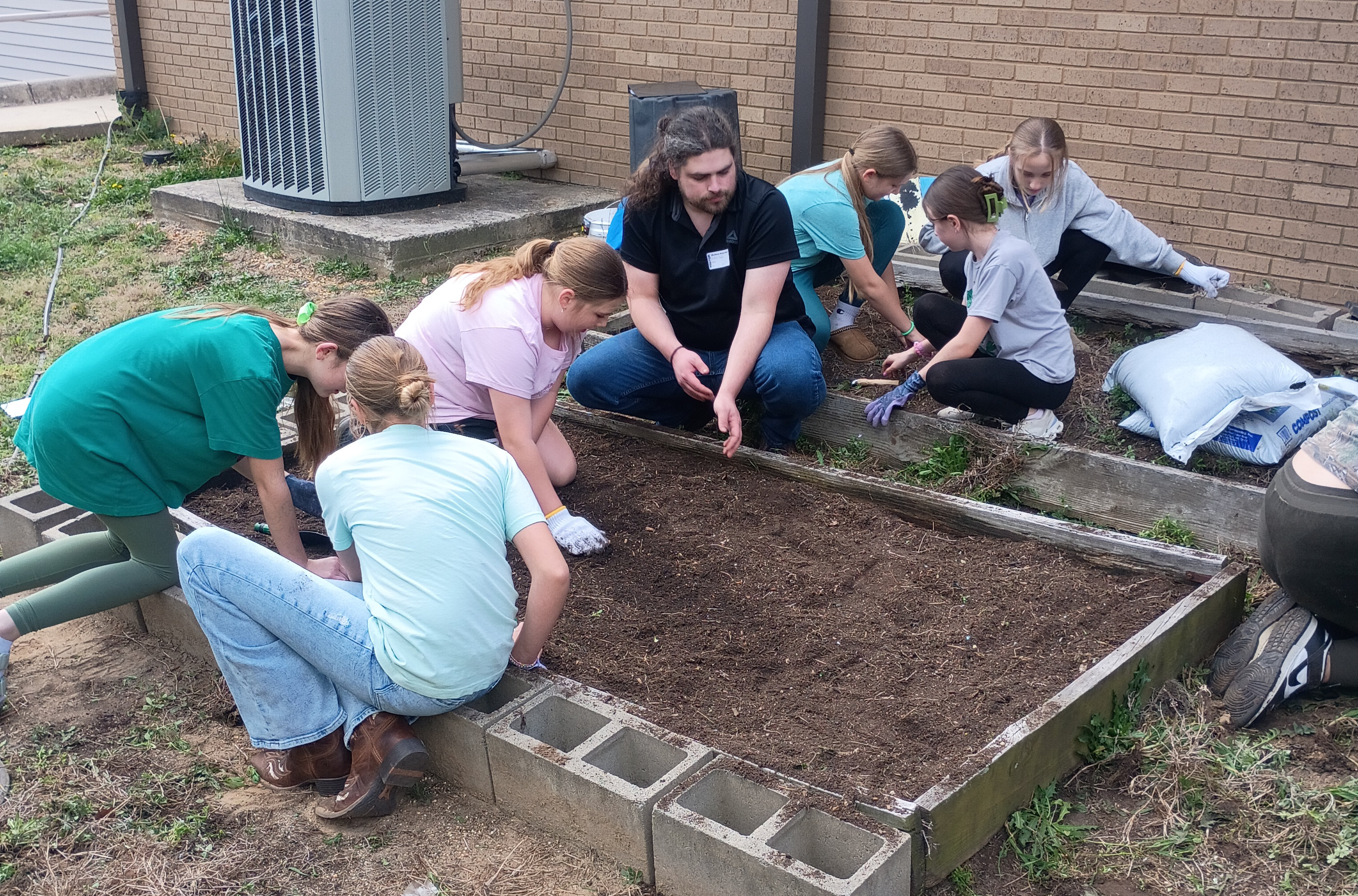 4-H🍀 Garden Revived at Woodlawn School 🌱