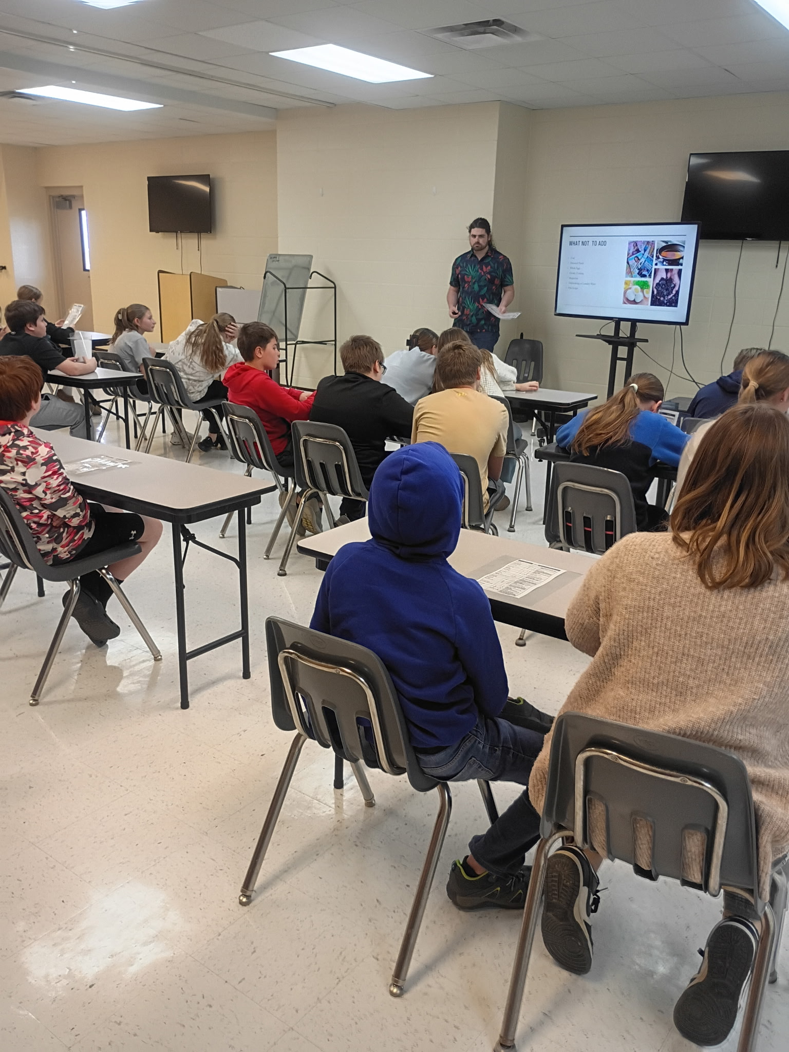 Woodlawn 4-H 🍀 Students Learn Composting