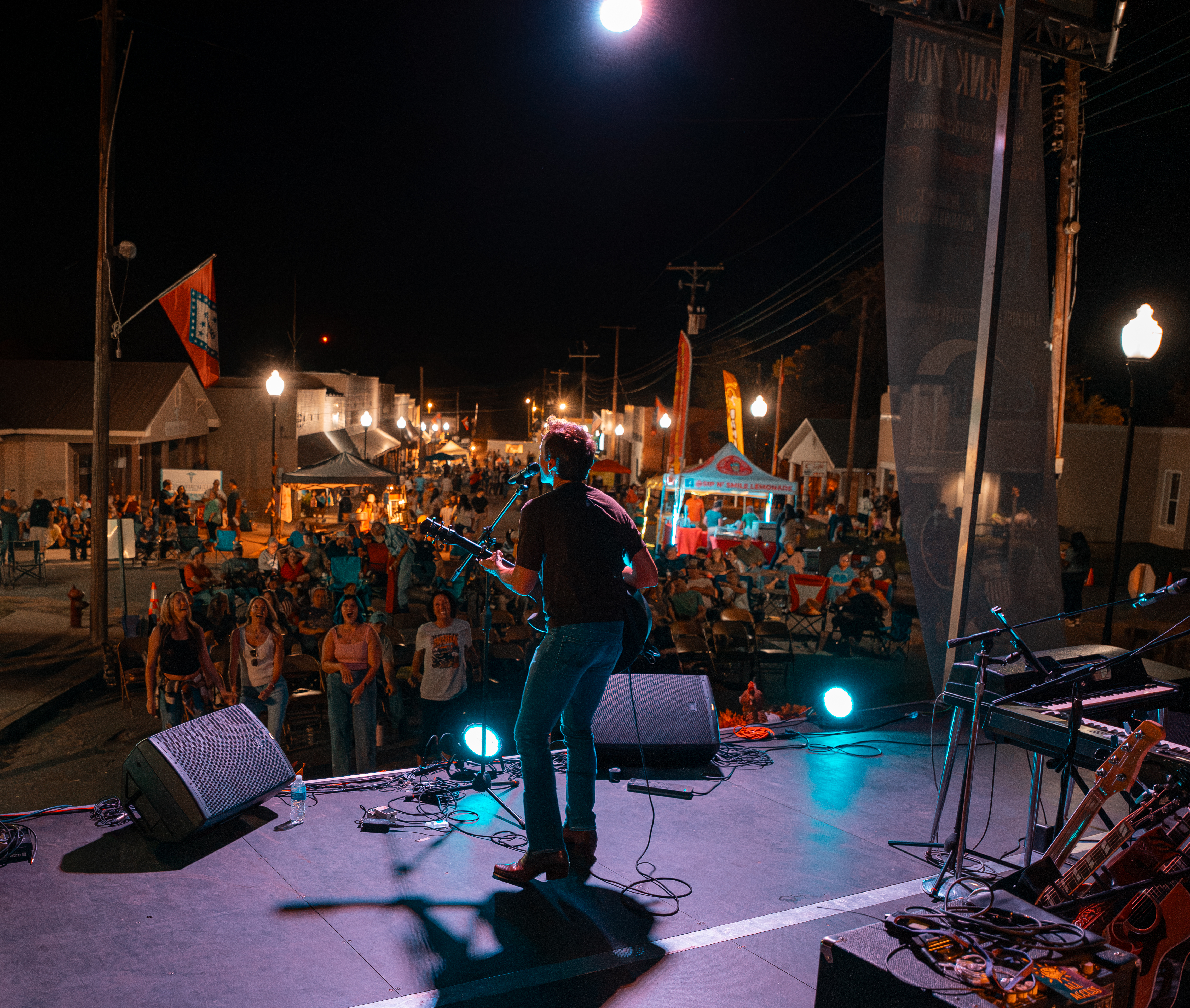 90s Country Icon Bryan White headlined the festival closing out a day of live music on the Rise Up Rison Stage. (Photo by Nik Cagle)