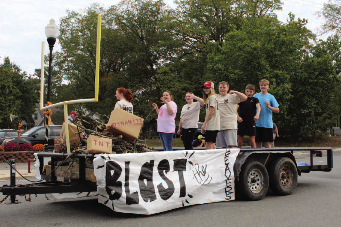 7th Grade Float - Winner in 7-8th Grade Contest