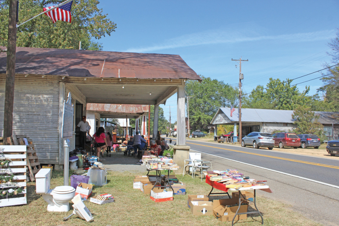 Junk Hunt in New Edinburg