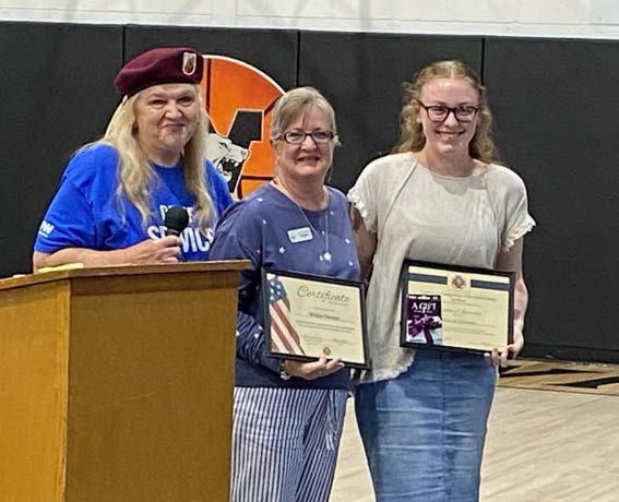 Woodlawn Art Student and Teacher Awarded