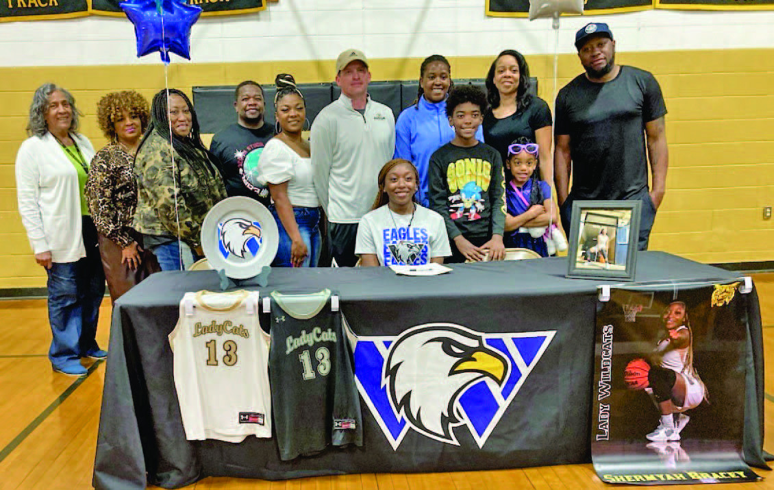 Bracey Signs With Williams Baptist