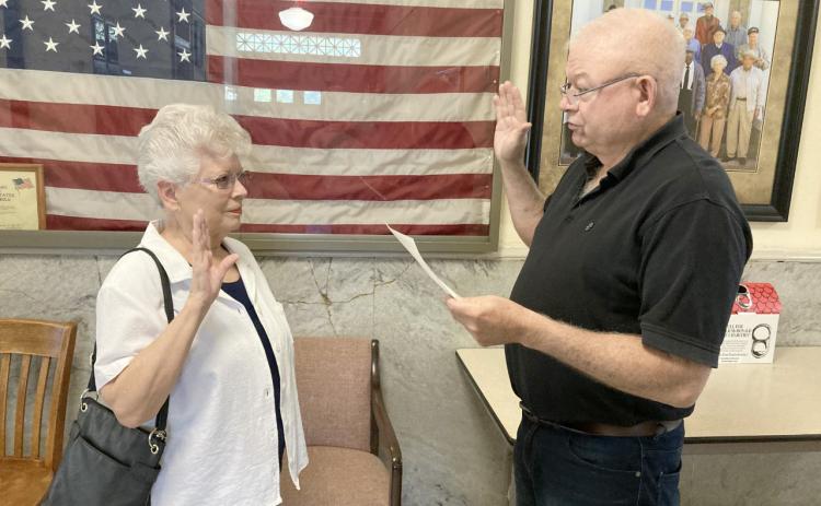 Crosby Is New Mayor of Kingsland