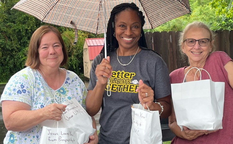 Prosperity, Union Churches Unite to Support Students