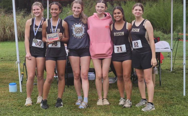 Pictured at the Invitational at Moro Bay (left to right): Riley Hyatt, Jazlyn Price, Haven Simpson, Allie Bennett, Hagen Price and Taylor Murdock.