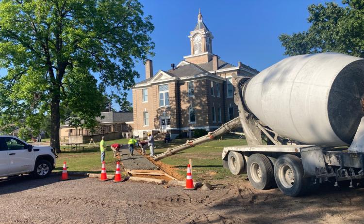 New Sidewalks Installed at the Courthouse