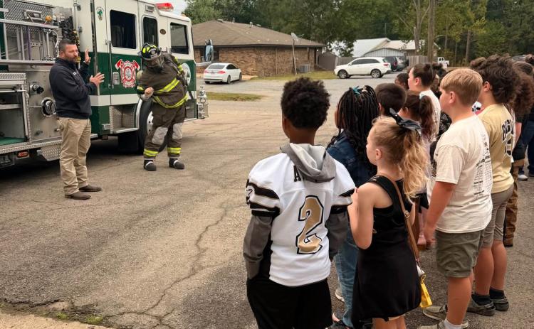Rison Elementary Students at the Rison Fire Department