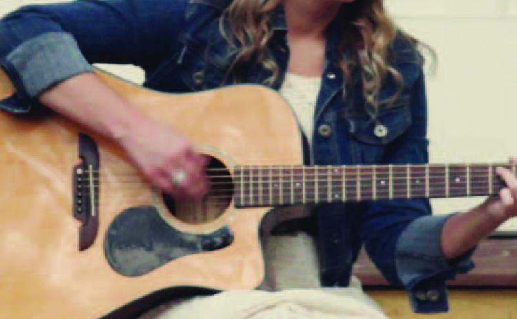 Laura Caroline